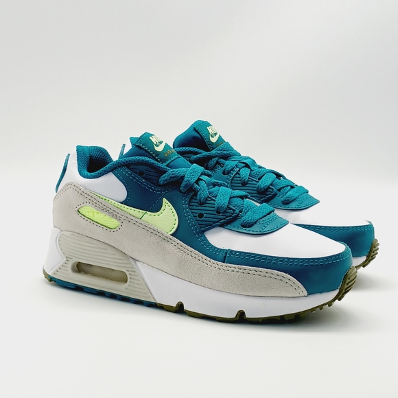 Nike Air Max 90 LTR Lifestyle Shoes Size 3 Youth Unisex - Picture 3 of 9